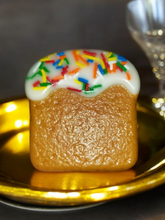 Load image into Gallery viewer, Pick Your Scent - Sliced Dream Cake