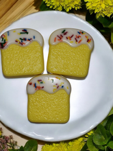 Load image into Gallery viewer, Pick Your Scent - Sliced Dream Cake