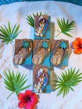Load image into Gallery viewer, Beachcomber
